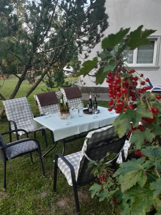 Dworek Natury Strzezenice Buitenkant foto